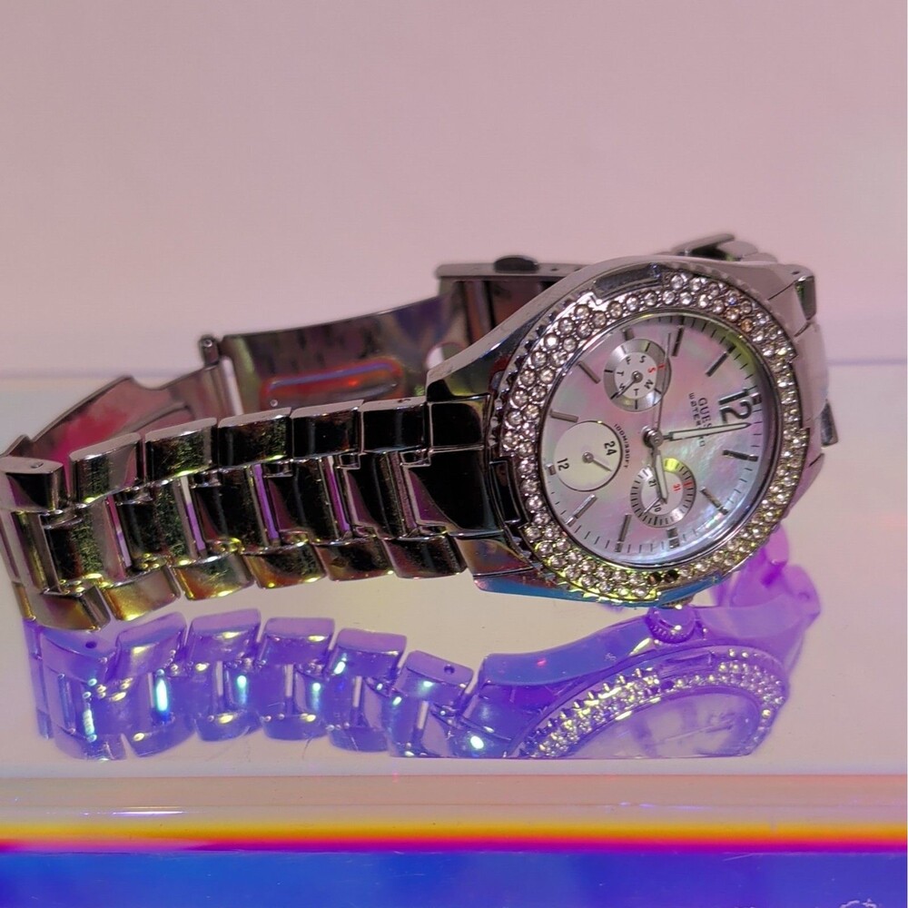 Guess Waterpro Rhinestone Women's Quartz Watch Silver Tone Mother of Pearl
